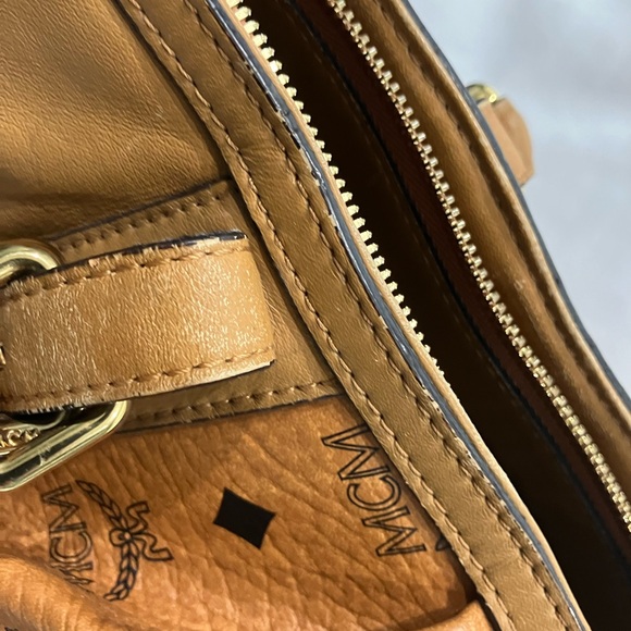 MCM Handbag - Picture 13 of 16